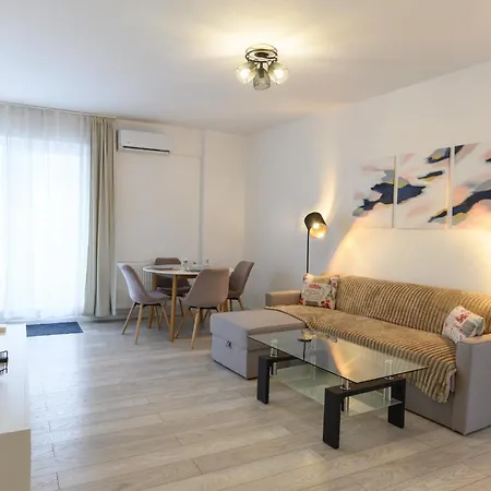 Lovely House By Mary Supercentral And Parking Cluj-Napoca Exterior photo